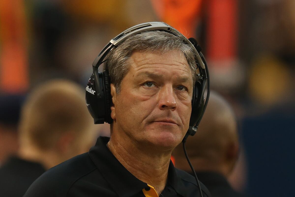 Iowa Football Is Kirk Ferentz's Offensive System Outdated? News
