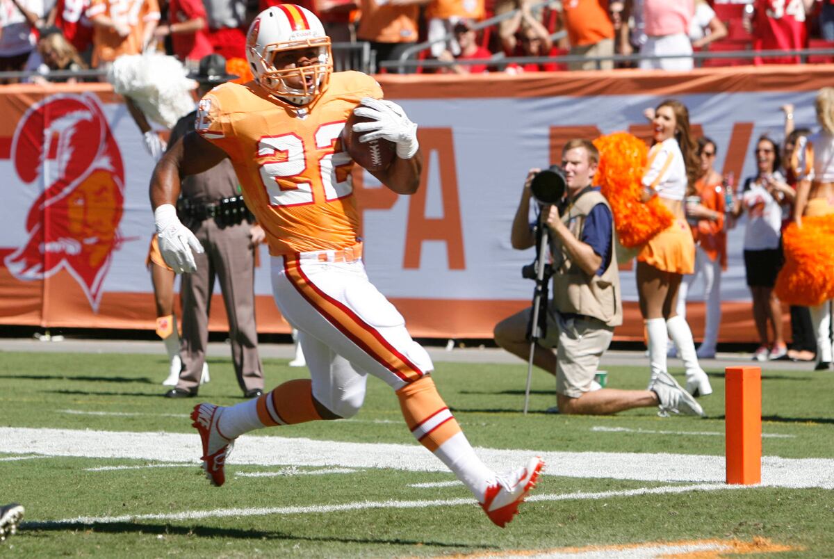 Is Doug Martin the NFL's Next Elite Running Back? | News, Scores ...