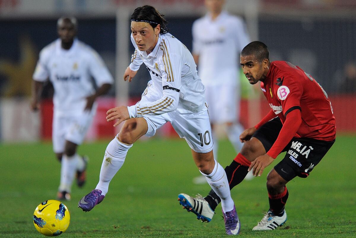 Mallorca 05 Real Madrid Los Merengues Respond to Barcelona with