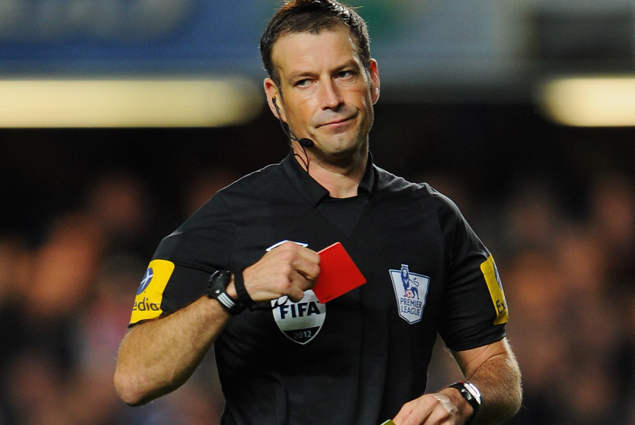 Mark Clattenburg  Chelsea players, Referee, Soccer kits