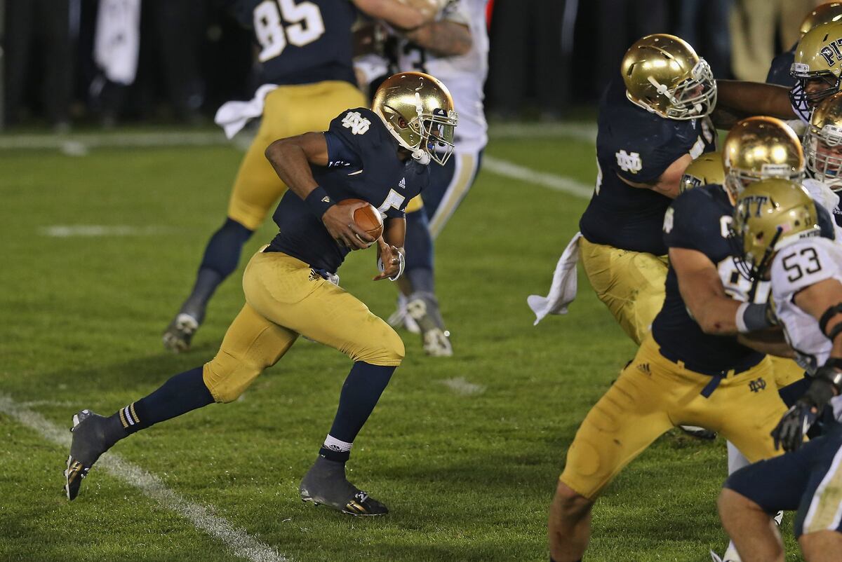 Notre Dame Football Furious Finale as Irish Survive Pittsburgh in