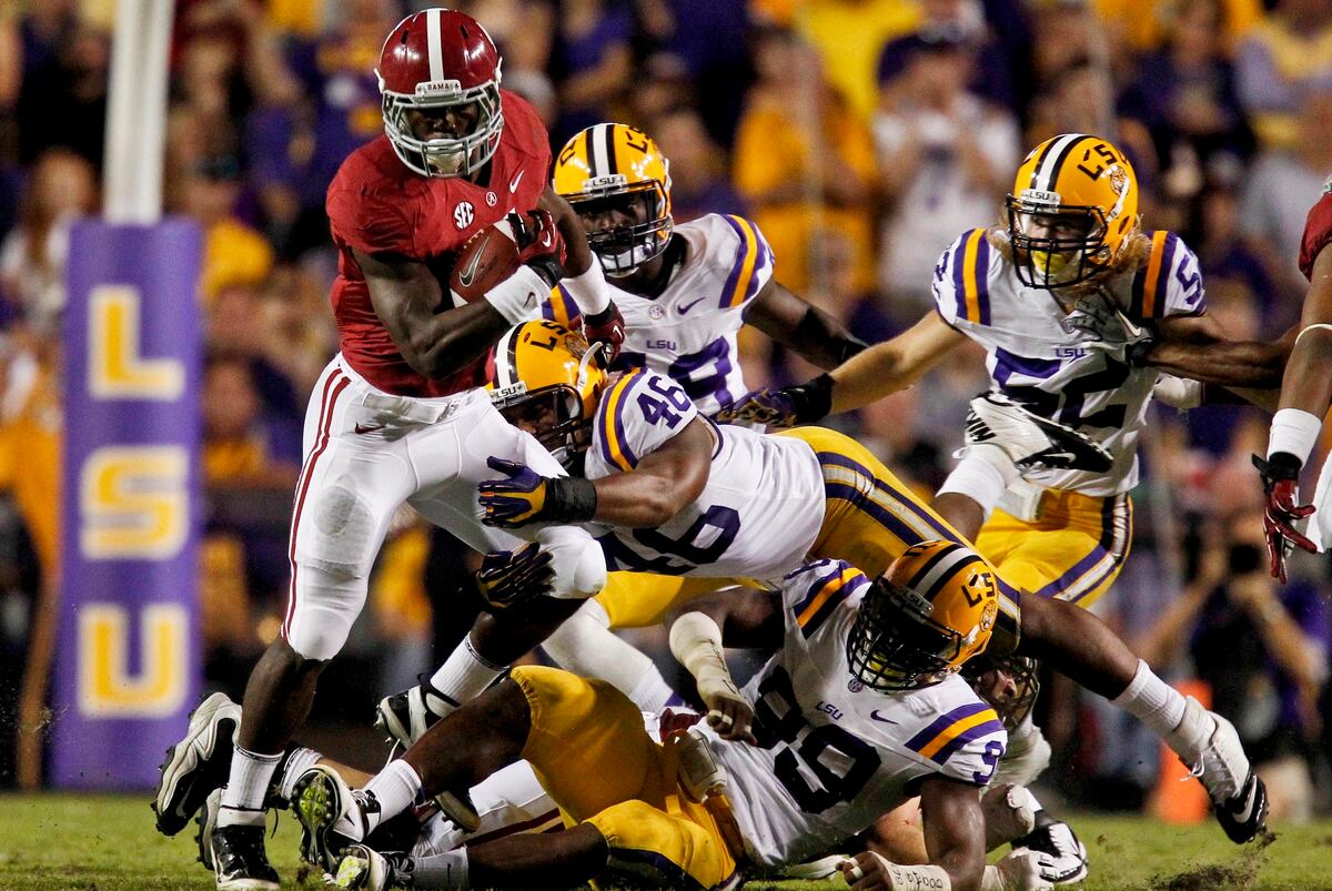 Alabama vs. LSU Alabama�s T.J. Yelton Scores the Game Alabama vs. LSU Alabama�s T.J. Yelton Scores the Game