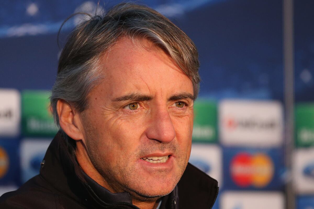 Roberto Mancini Blasts Reporters over Questions About Manchester City