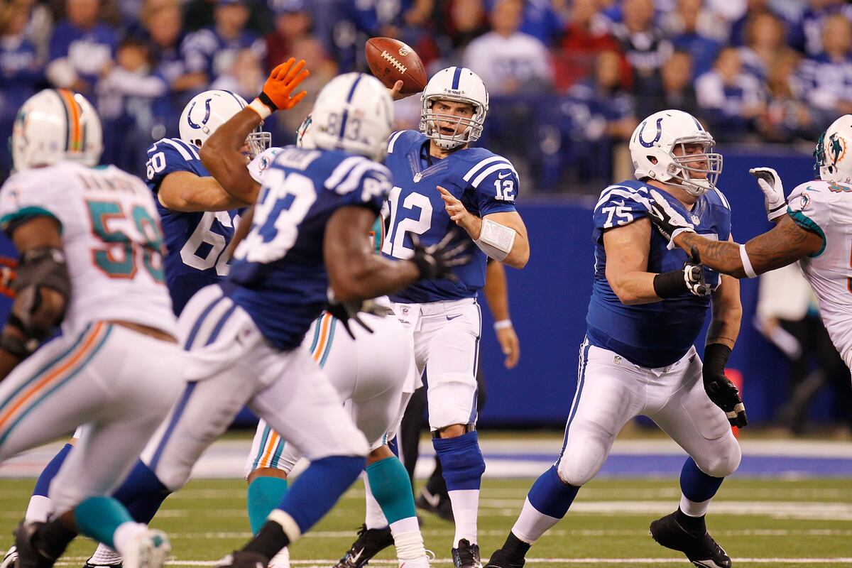 Fantasy Football Studs at Each Position for Week 9 News, Scores