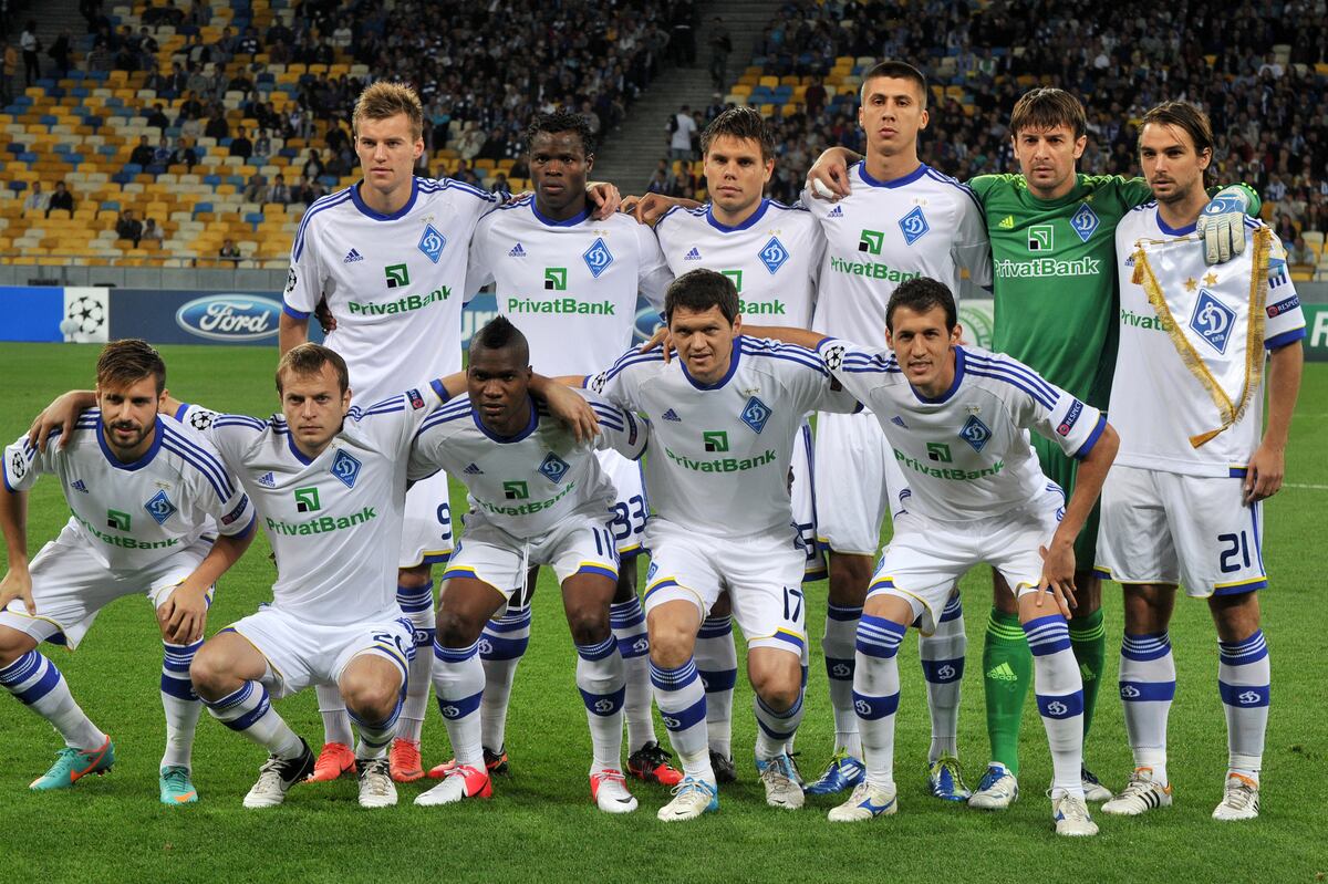 Champions League Pitch Invader Hurts Dynamo Kiev Against ...
