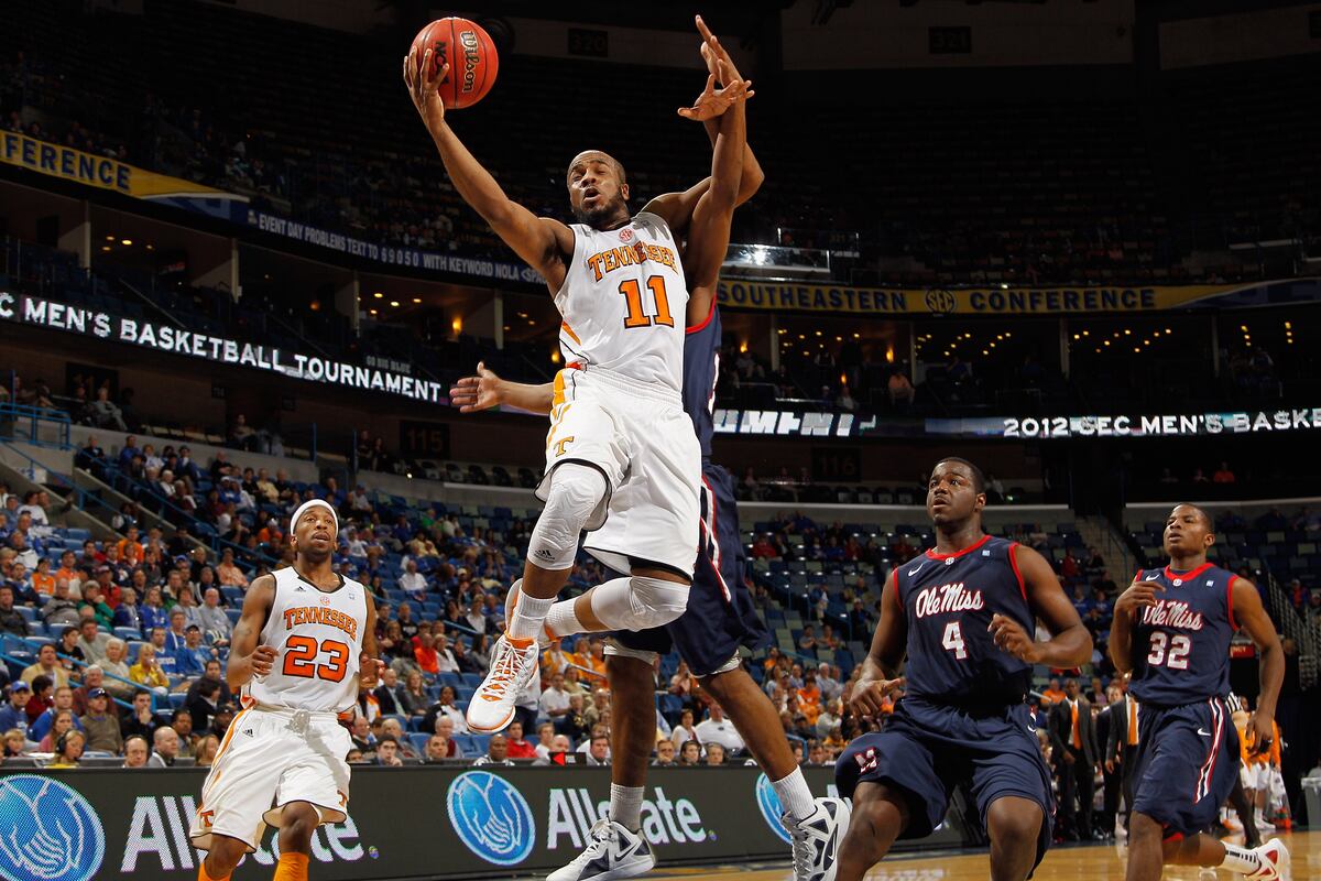 Tennessee Basketball: 4 Story Lines for the Vols to Begin the 2012-13