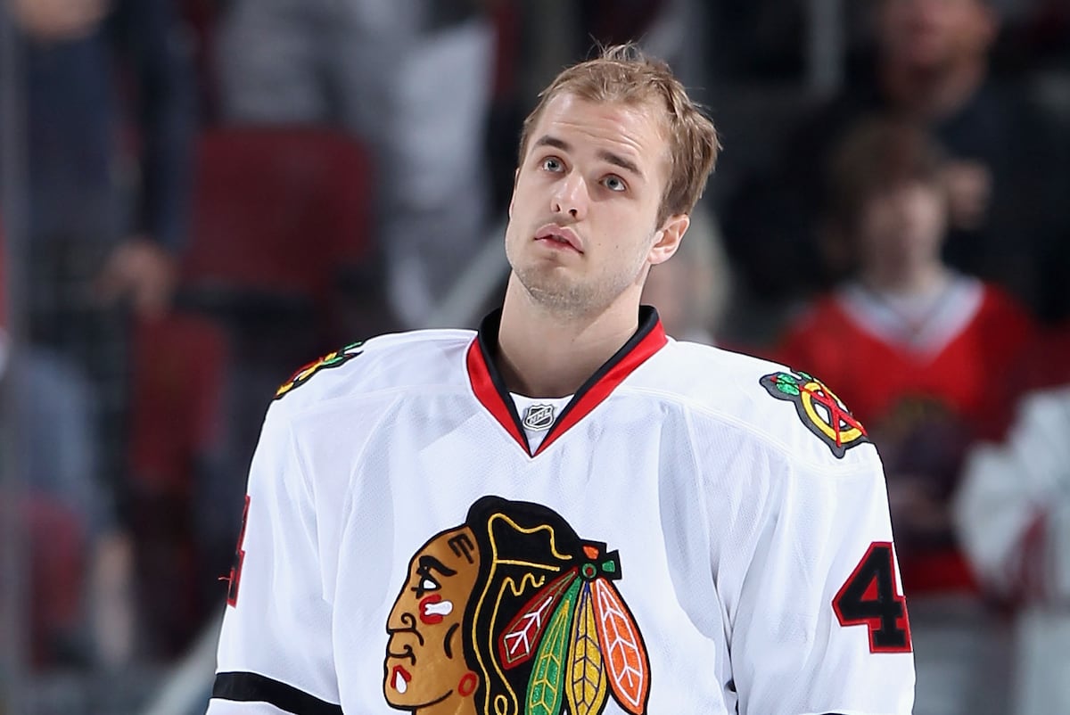 Chicago Blackhawks: Niklas Hjalmarsson to Europe, Eyes Turning to