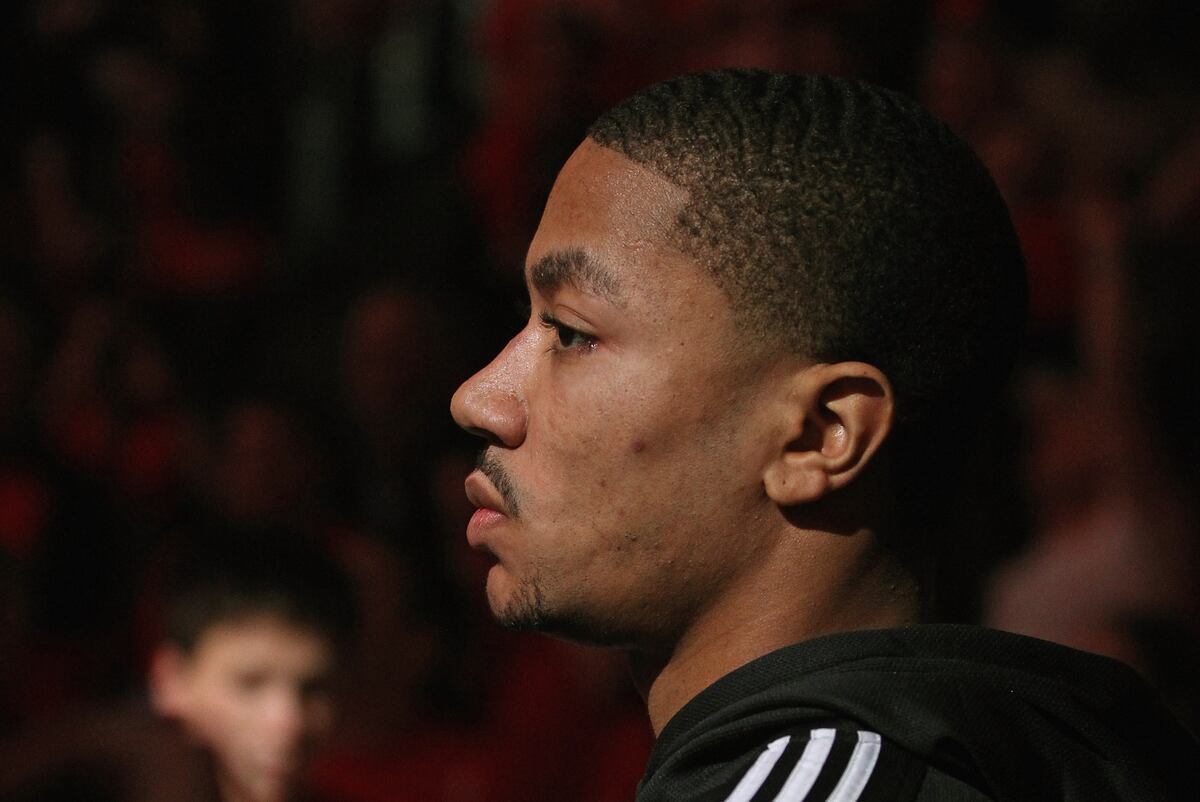 Rehab Checklist for a Healthy Derrick Rose NBA Return This Season