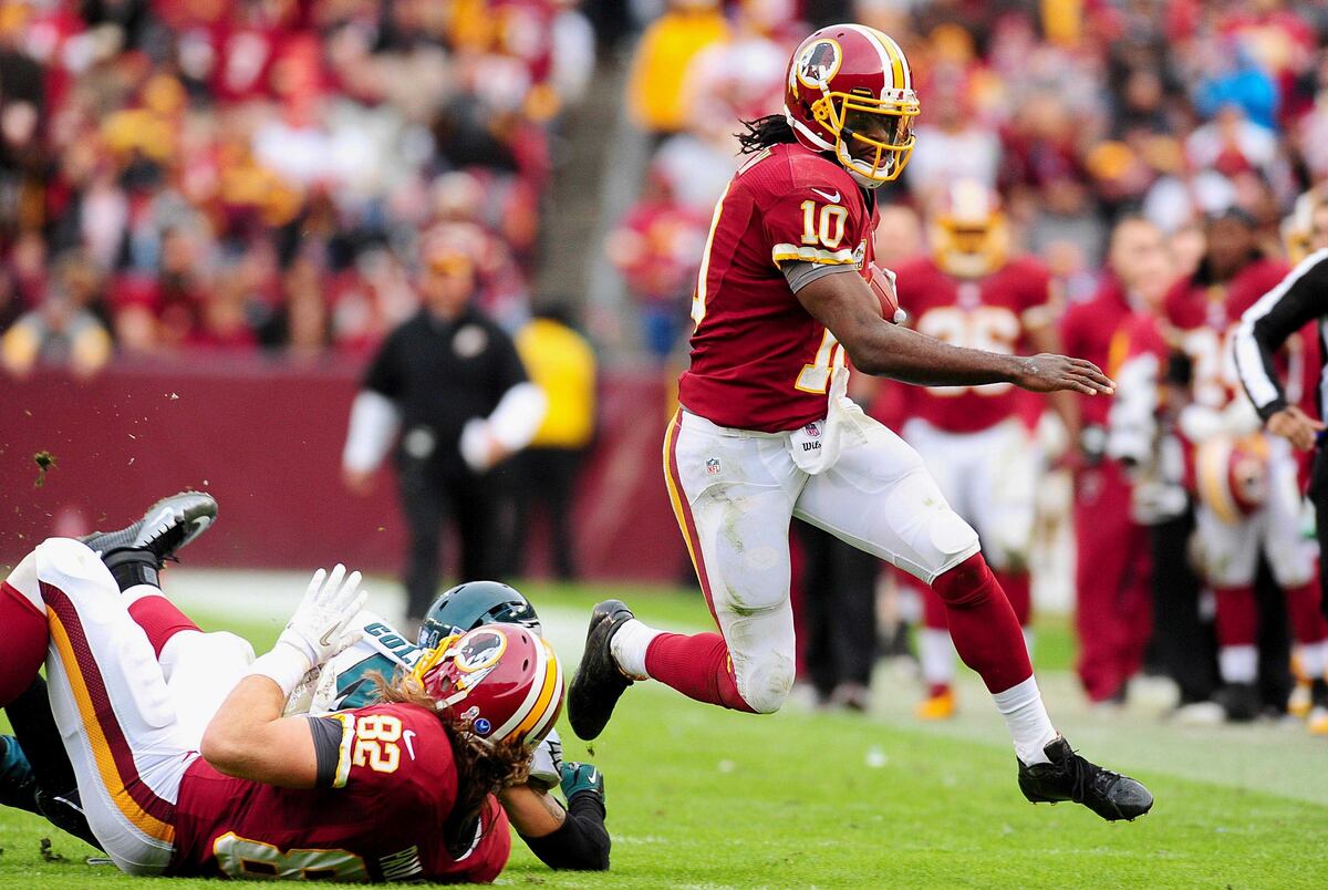 move-over-andrew-luck-rg3-regains-the-lead-in-rookie-of-the-year-race