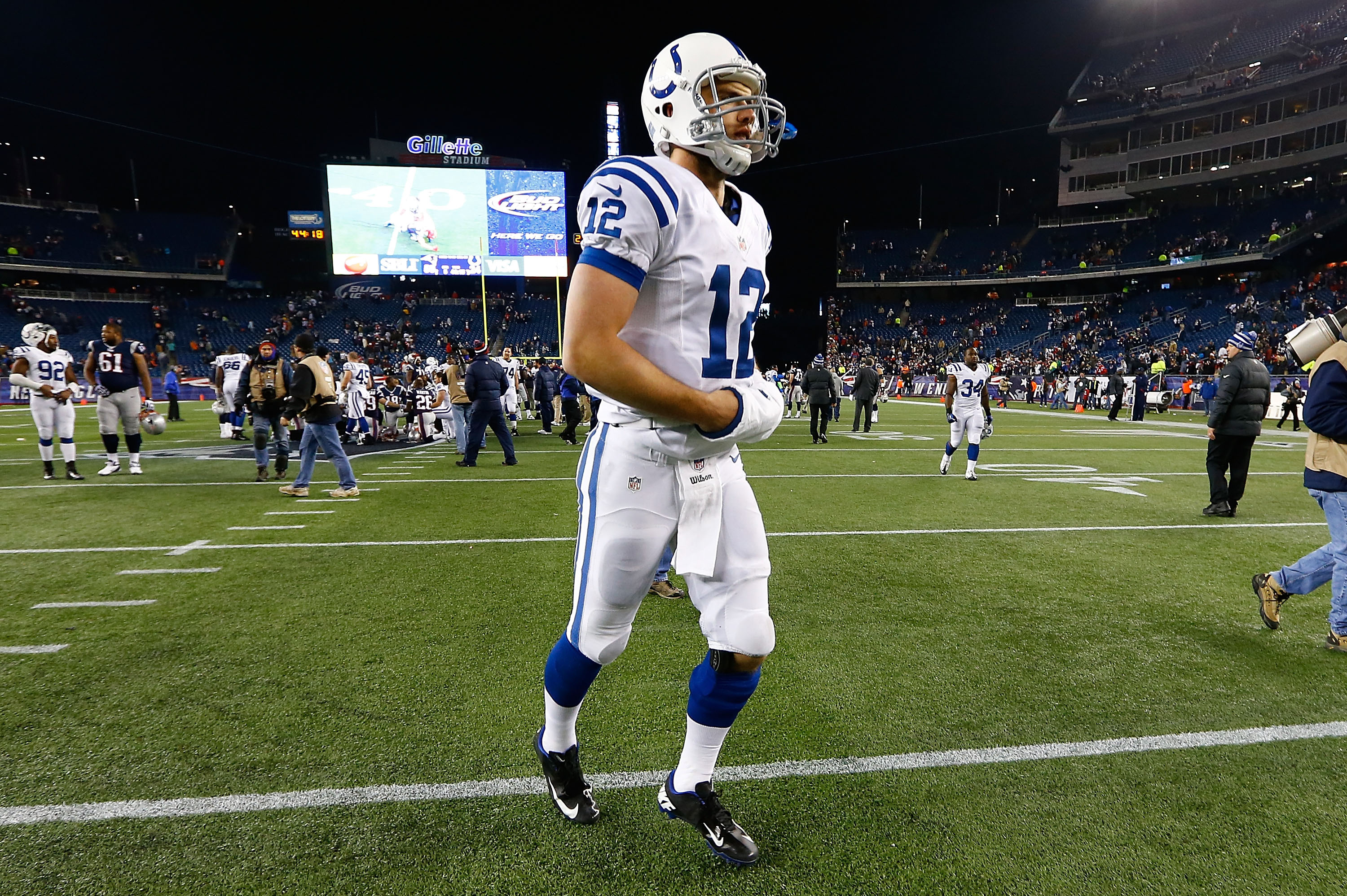 For Colts' Andrew Luck, a Shared Lesson - The New York Times