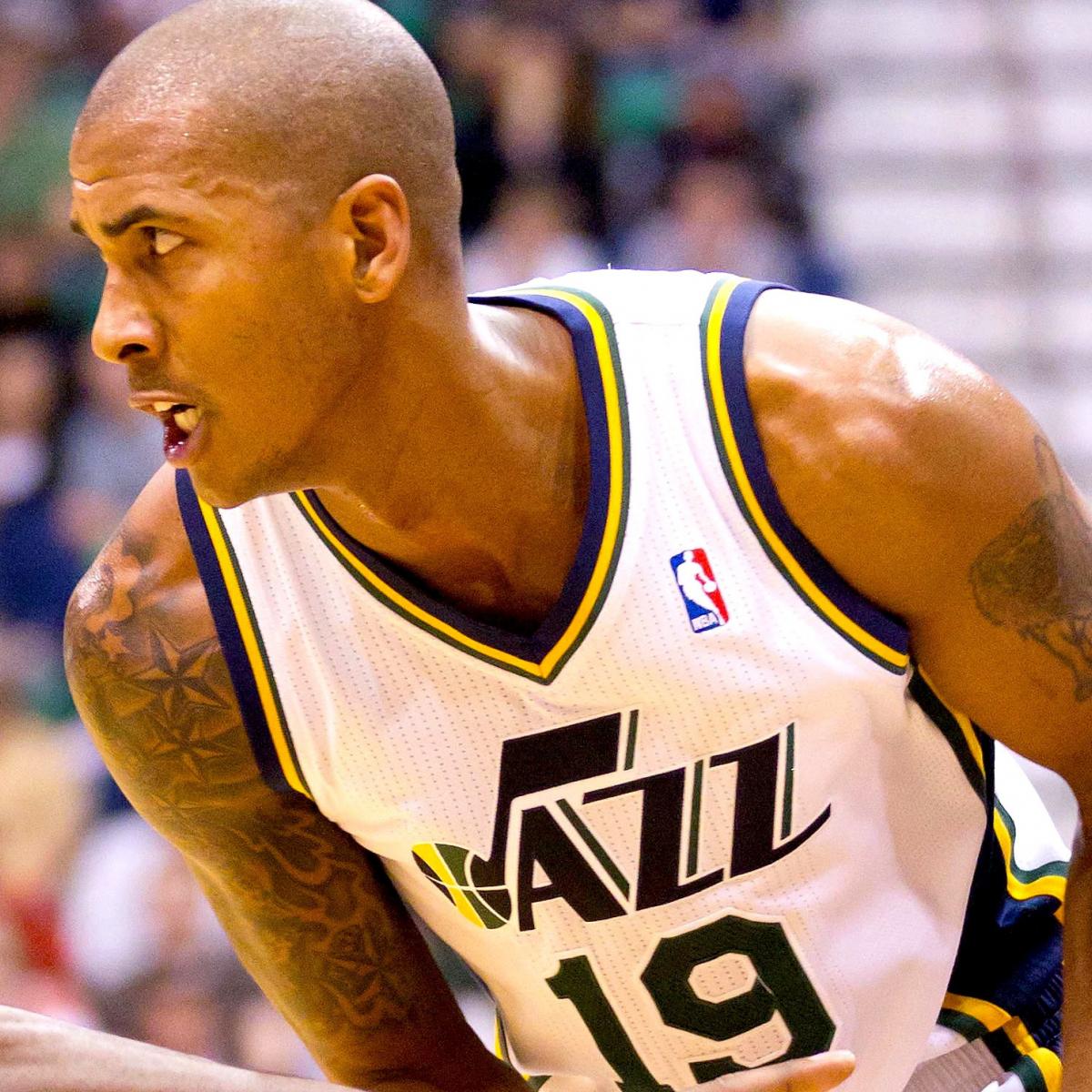 Why Raja Bell Would Be Perfect Addition to Answer Lakers' Bench Woes