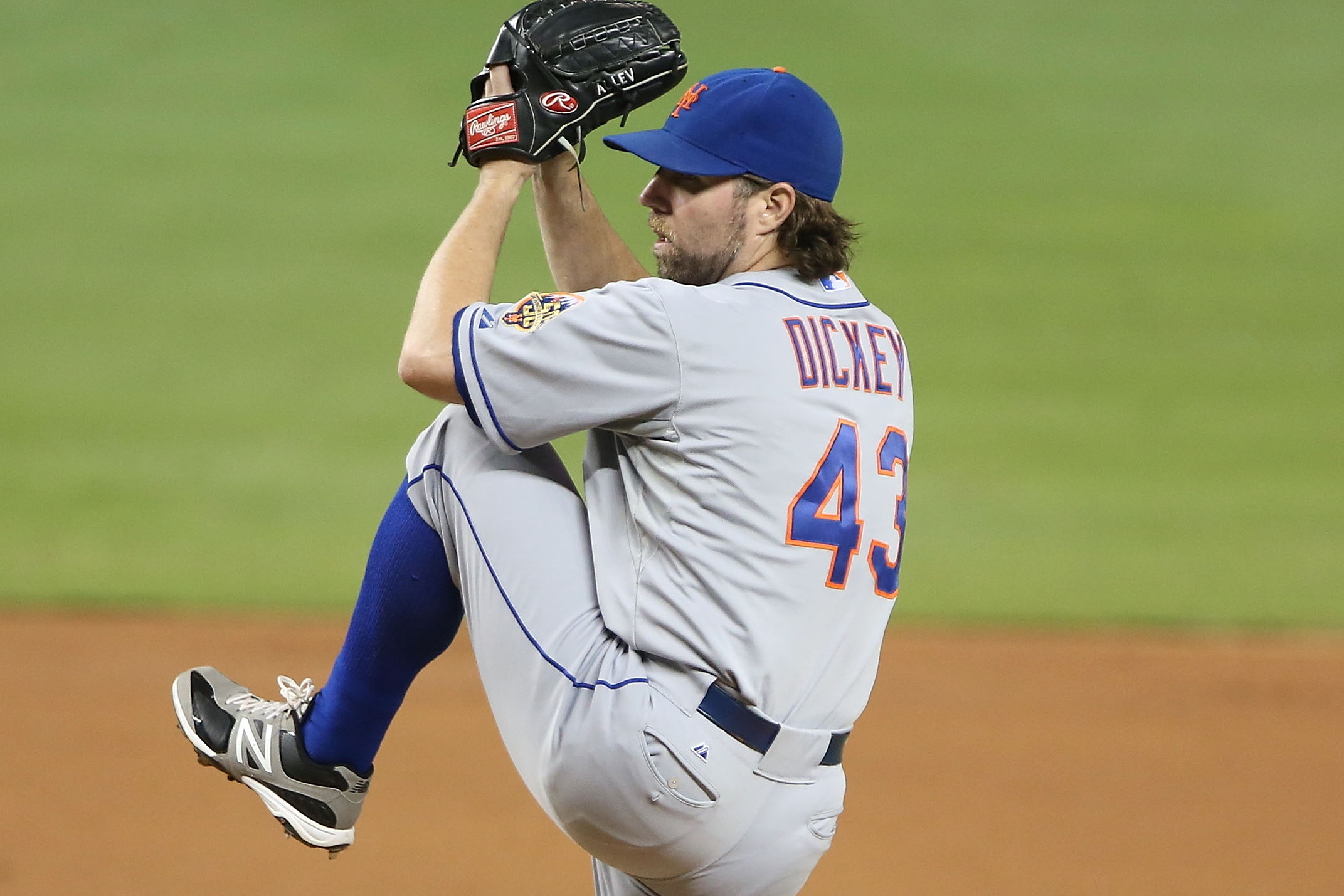 Mets' Cy guy R.A. Dickey unhappy with pace of contract talks