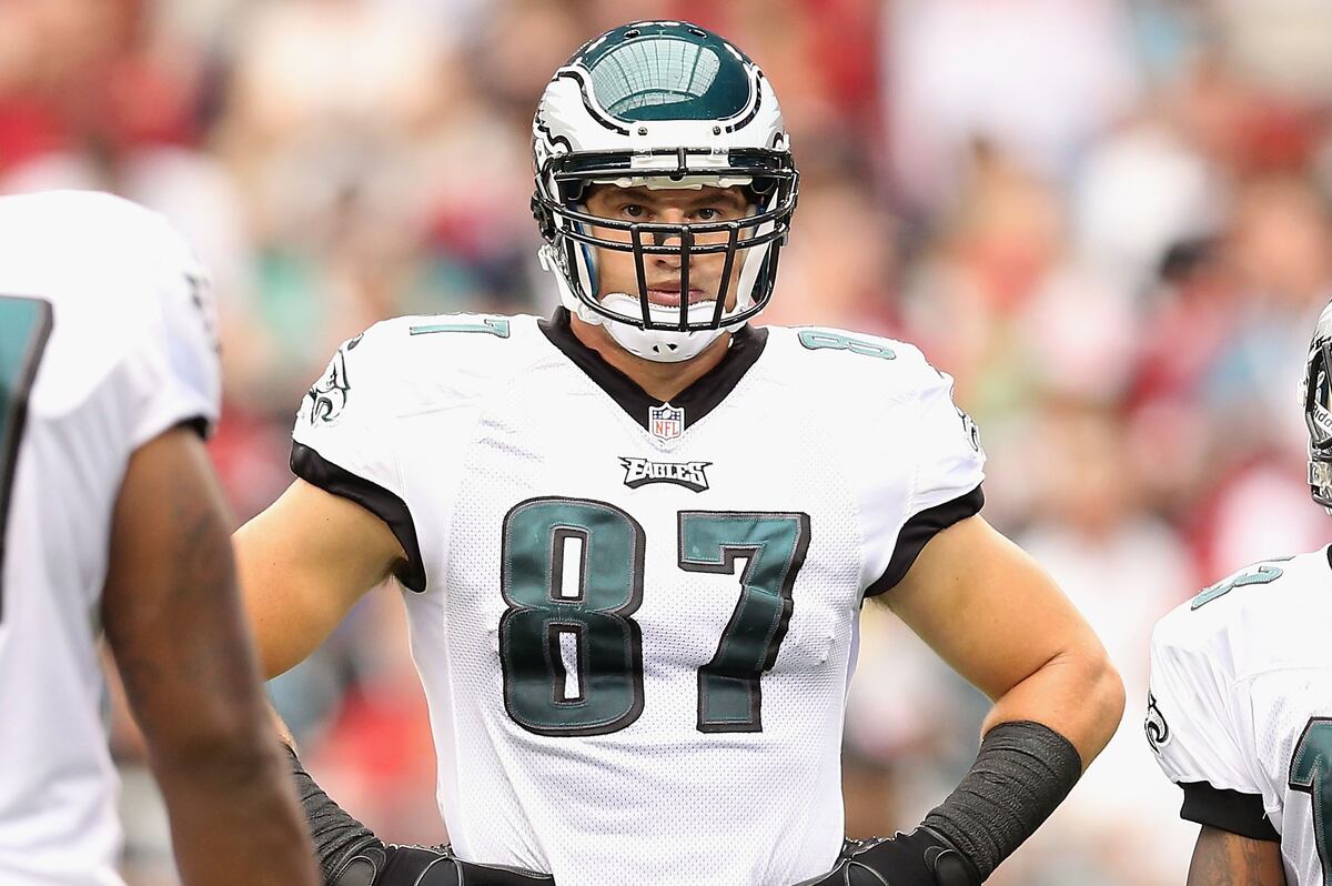 Brent Celek Injury: Updates on Eagles TE’s Concussion | News, Scores