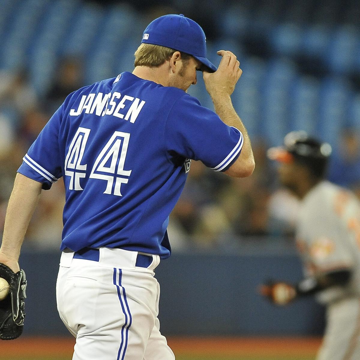 Blue Jays' Jansen out for remainder of regular season after finger surgery