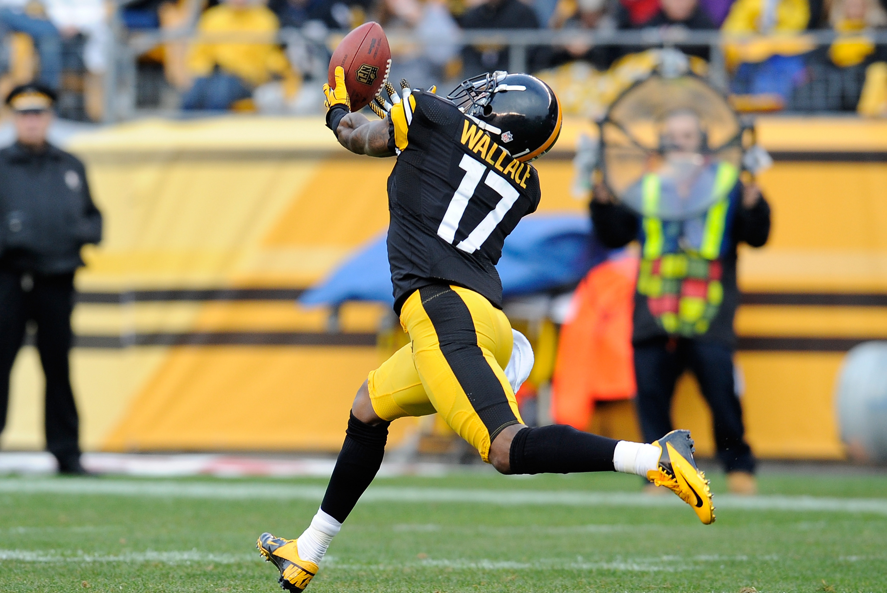 Retired WR Mike Wallace: 'Once You Go And Play For Other Teams, There Is  Nothing Like Playing For The Steelers' - Steelers Depot