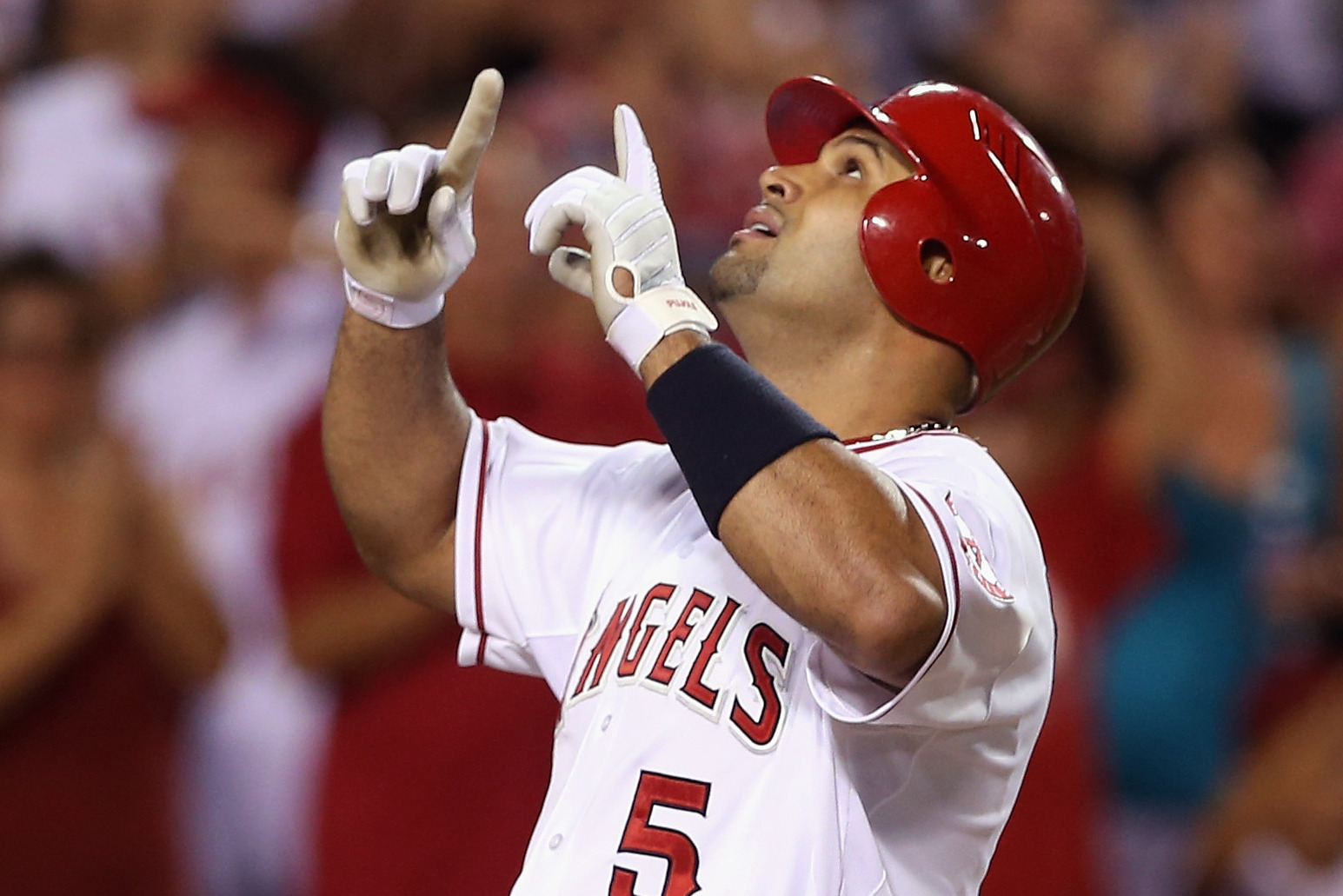 Struggling Angels cut ties with Pujols