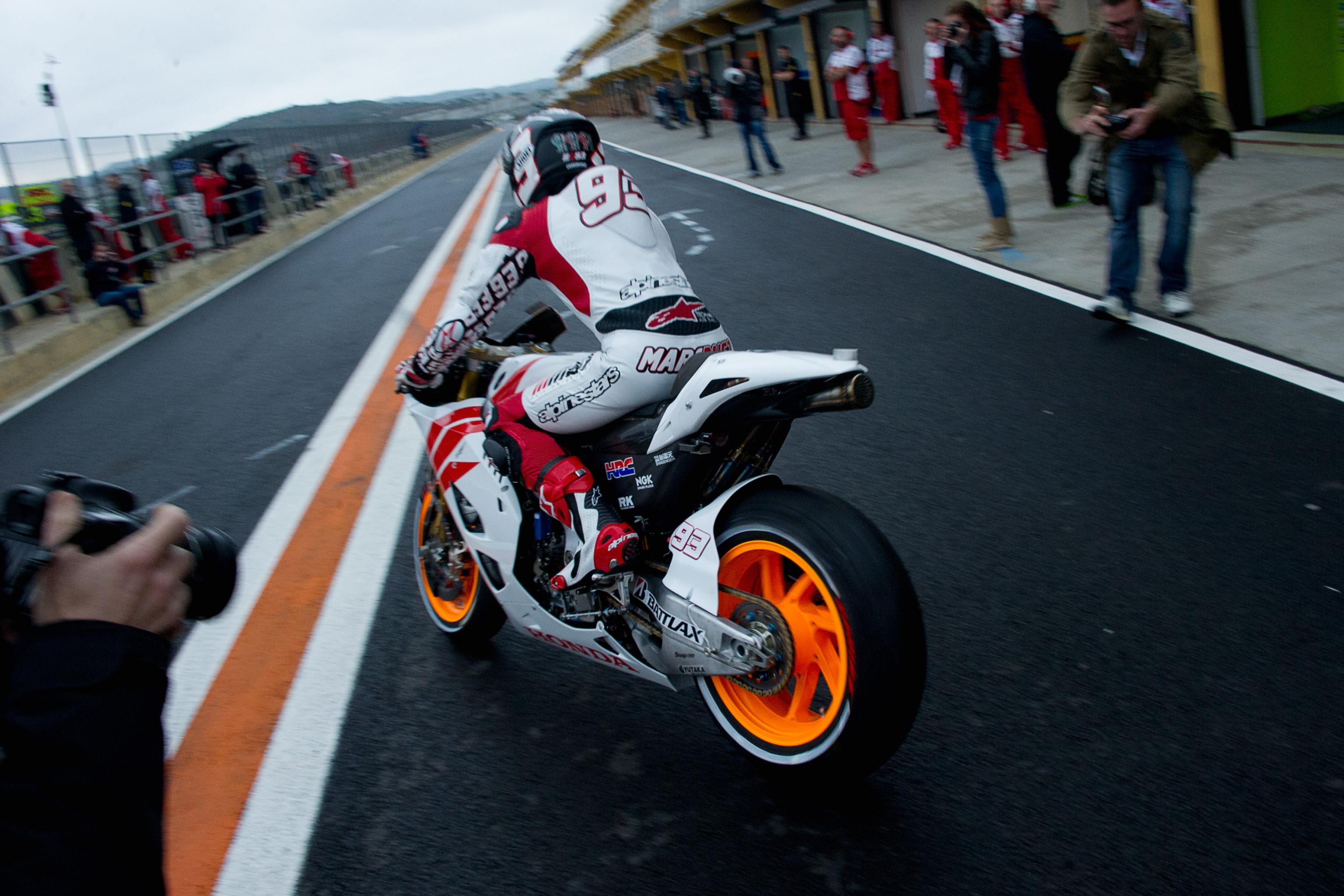 MotoGP™ 2014 – the wobbles! 