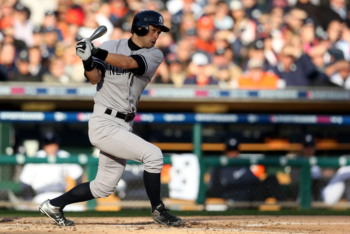 Ichiro Agrees to 13 Million Contract with Yankees World Series Bound