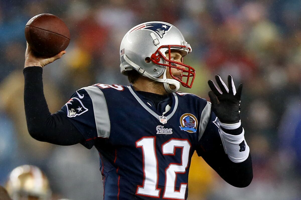 Tom Brady QB Still MVP FrontRunner Despite Sunday Night Football Loss