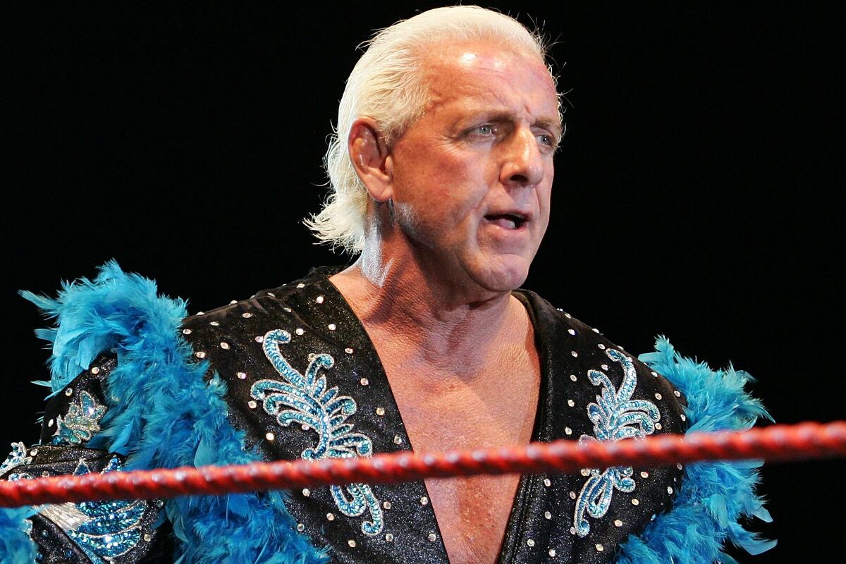 WWE Raw Results: Winners, Twitter Reaction and Highlights from December ...