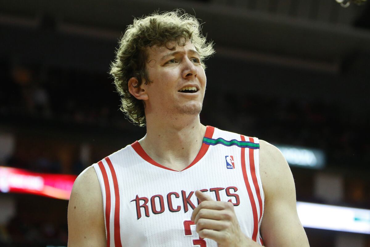 Why Omer Asik Isn't as Far Away from Being an AllStar as You Think