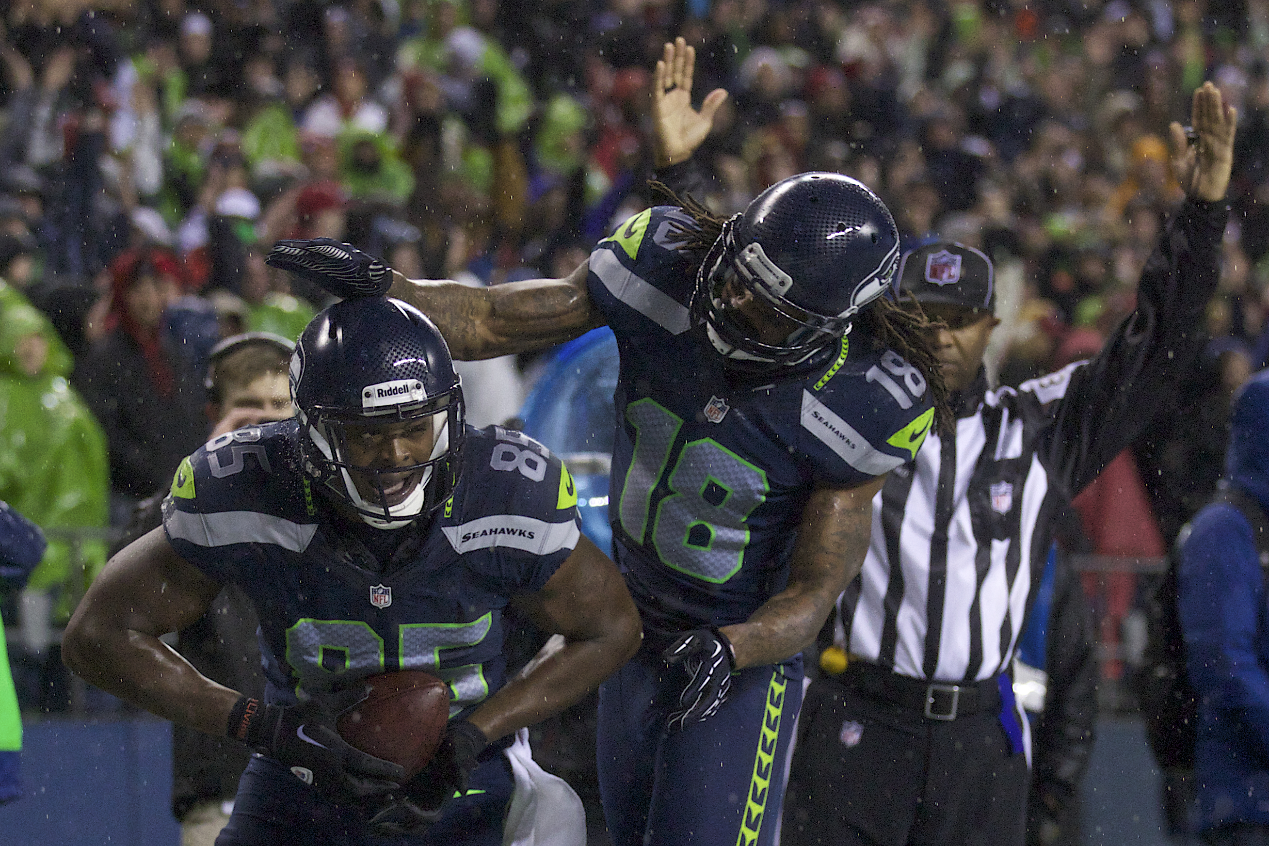 Seahawks vs. 49ers: Score, Twitter Reaction from 2014