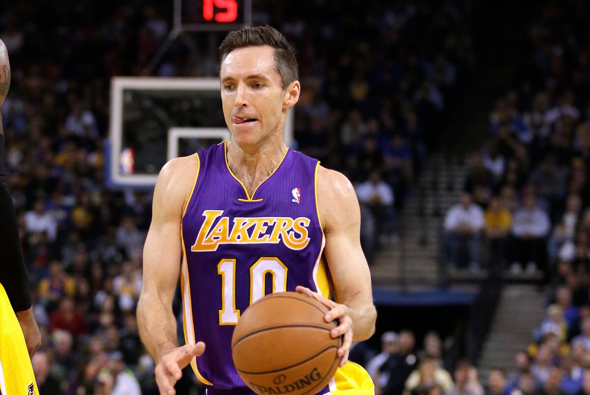 Steve Nash's Dynamic Playmaking Masks Defensive Flaws | News, Scores Steve Nash's Dynamic Playmaking Masks Defensive Flaws | News, Scores