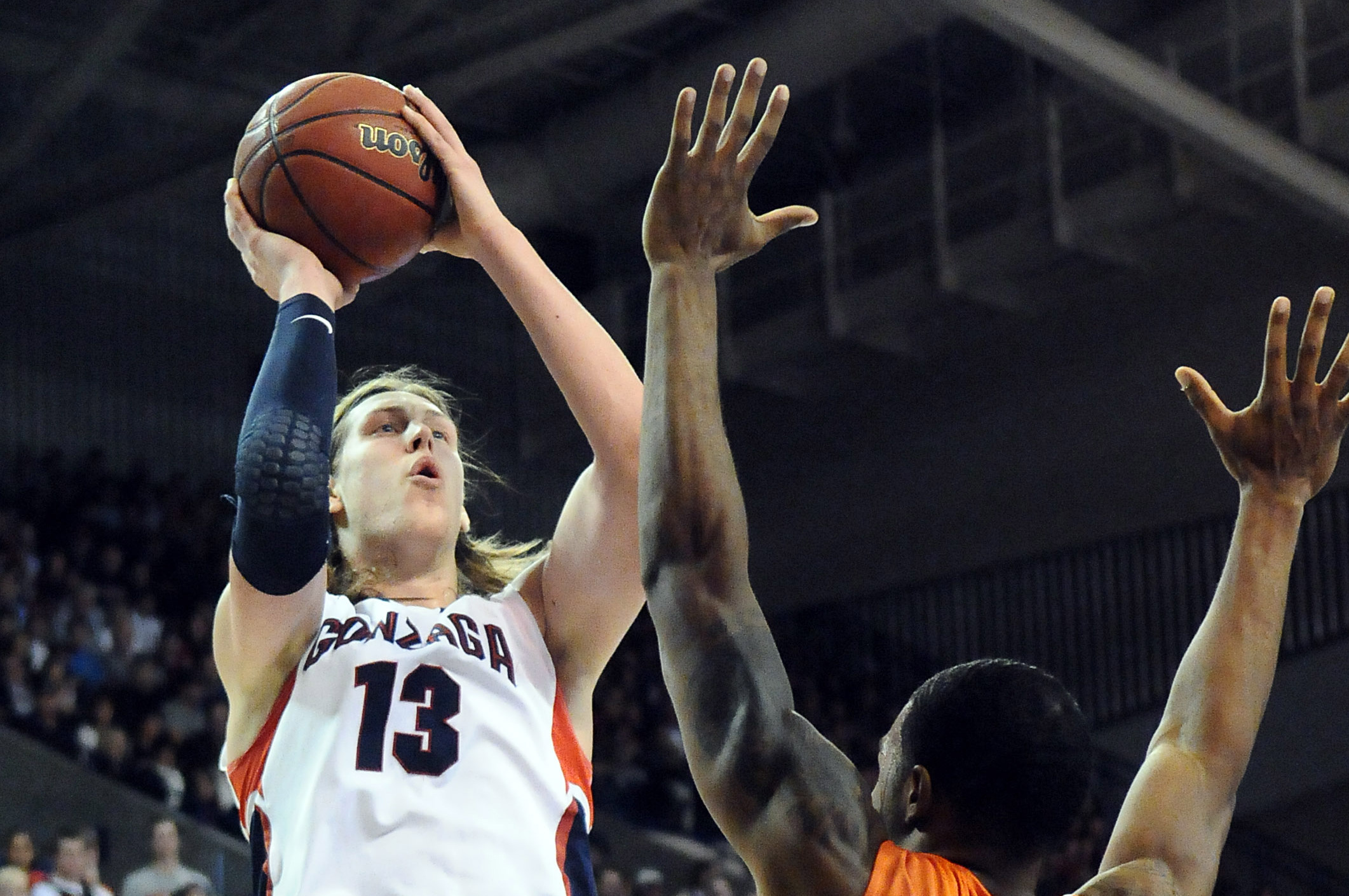Kelly Olynyk redshirts to become main catalyst for surging Gonzaga