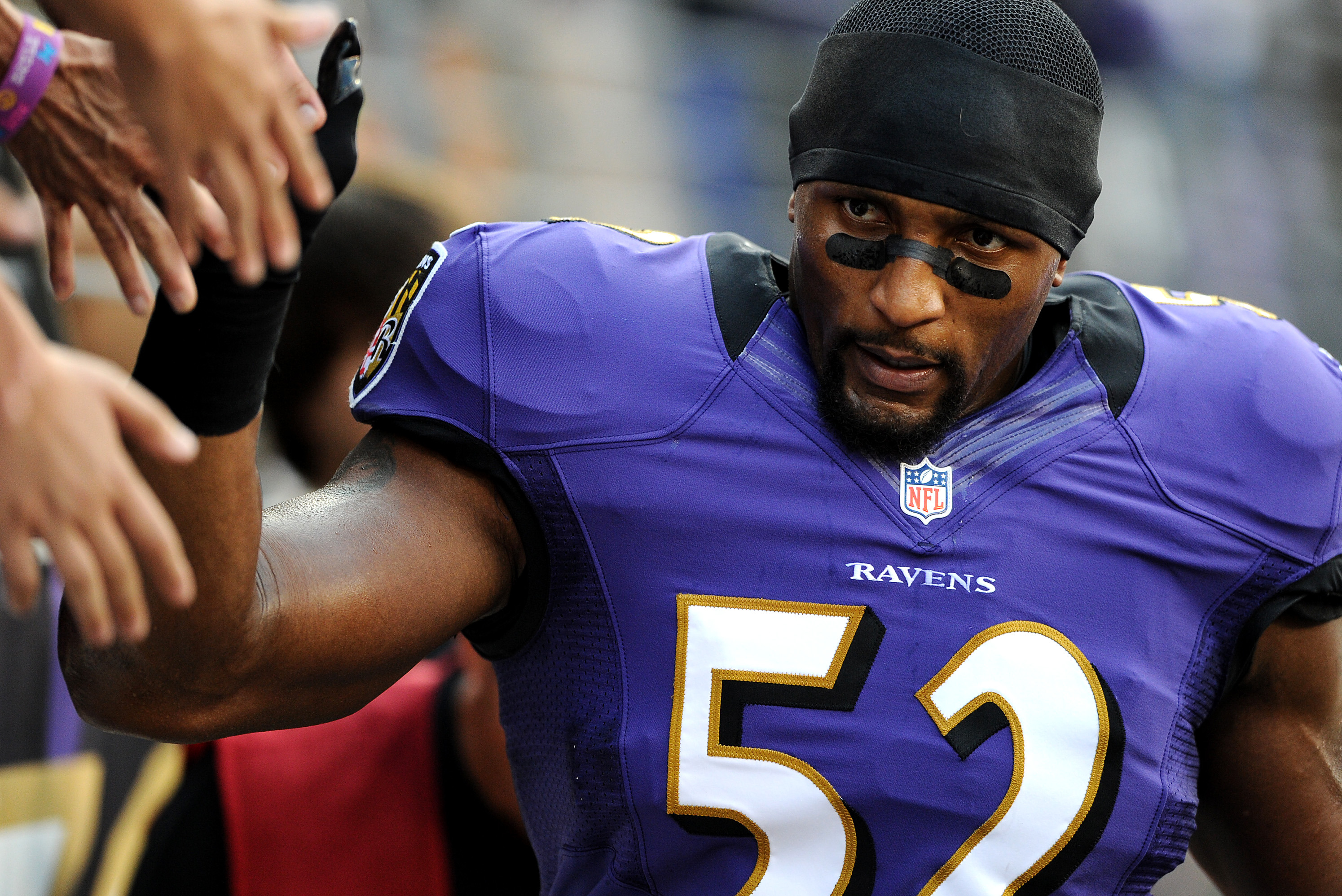 Today in Pro Football History: Highlighted Year: Ray Lewis, 2001