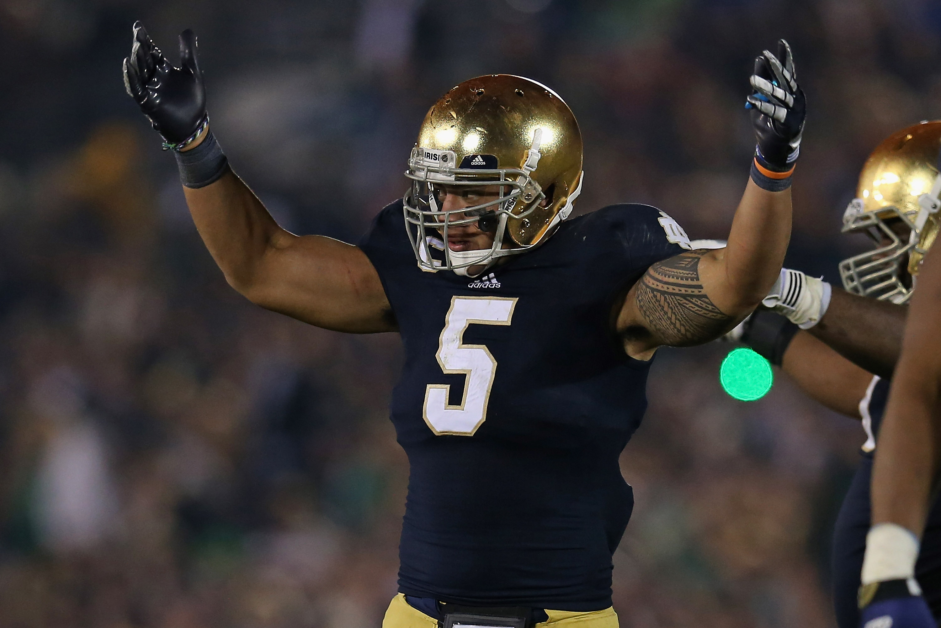 Manti Te'o Career At Notre Dame: A Forgotten Beast - Gridiron Heroics