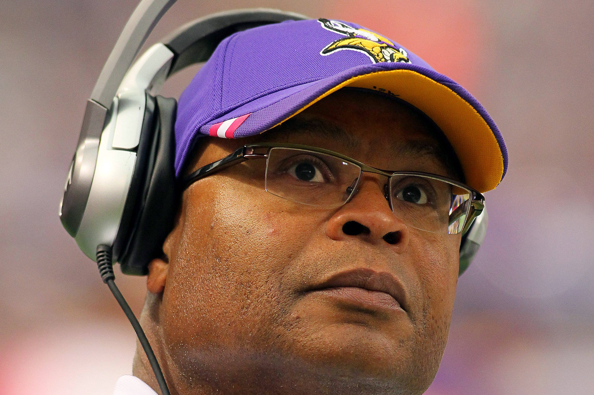 Of Course Mike Singletary Wants to Interview for the Bears Head