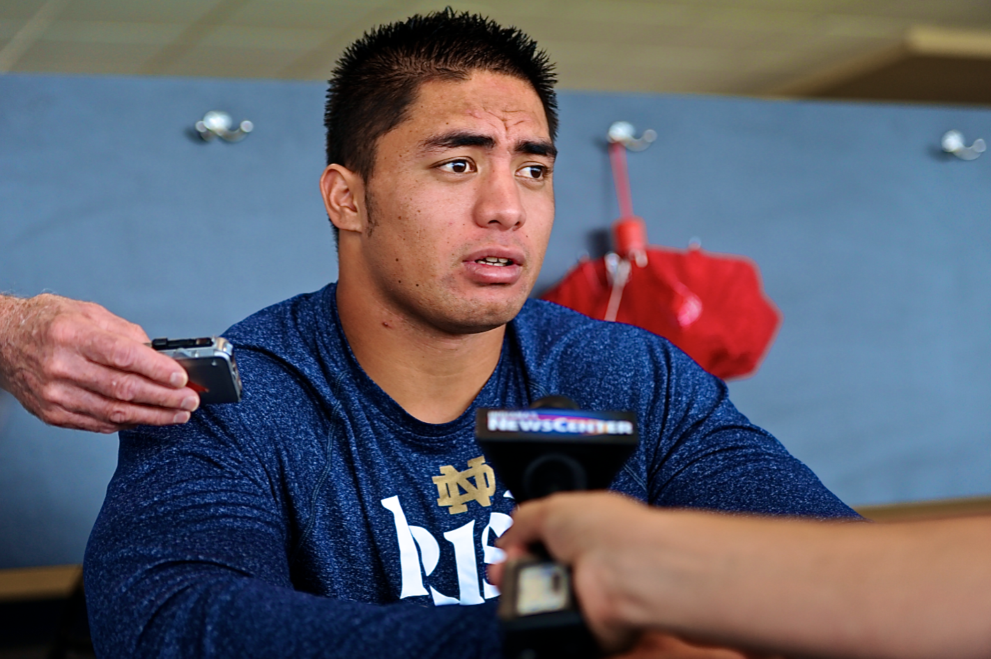 No Regrets For Manti Te'o At Notre Dame - CBS Chicago