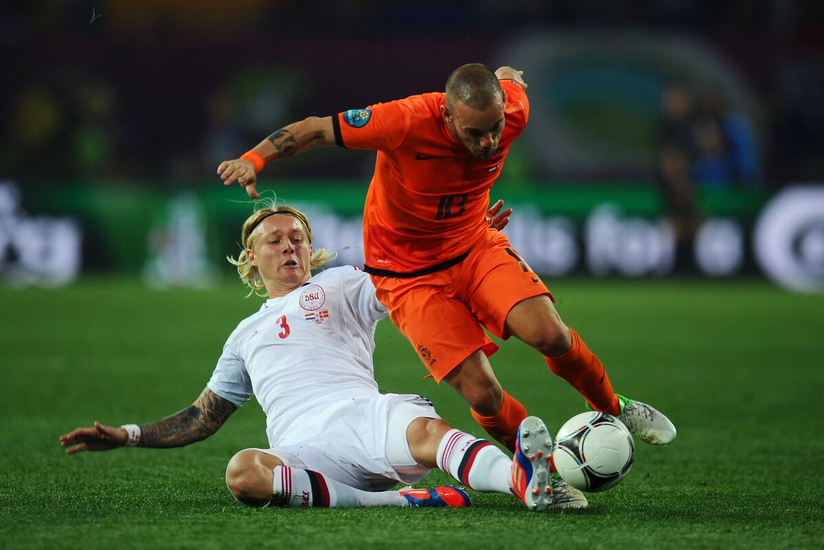 Sneijder Gives Galatasaray Chance To Tweak Tactics For Champions League Bleacher Report Latest News Videos And Highlights