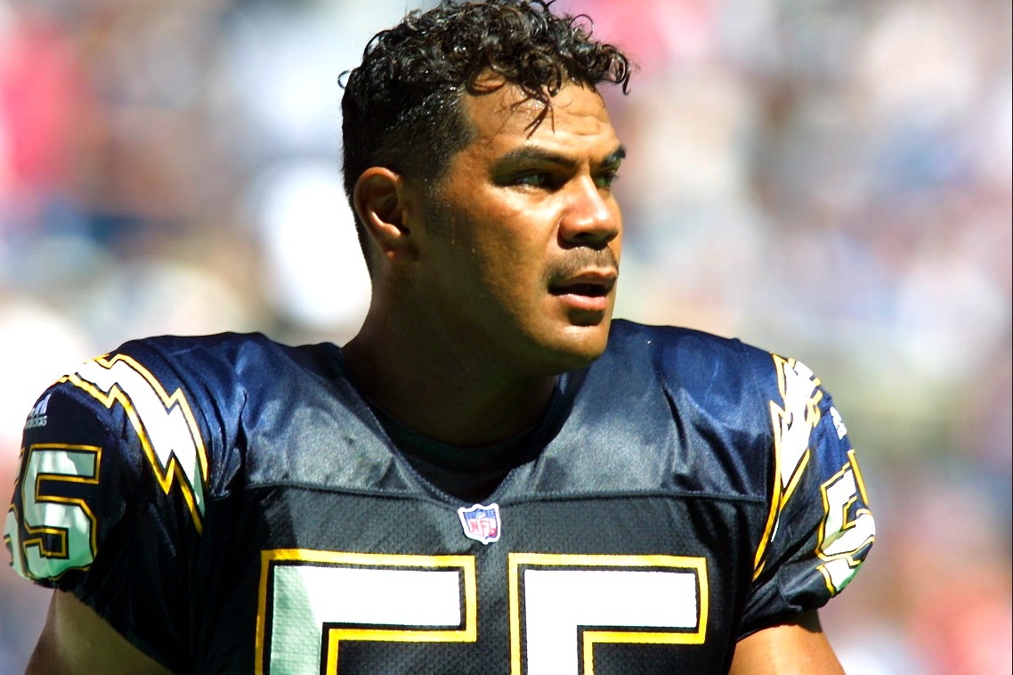 Seau's Family Files Wrongful Death Suit