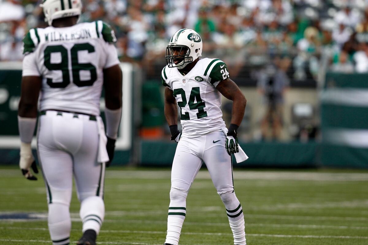 Pros & Cons to Trading for Darrelle Revis | News, Scores, Highlights