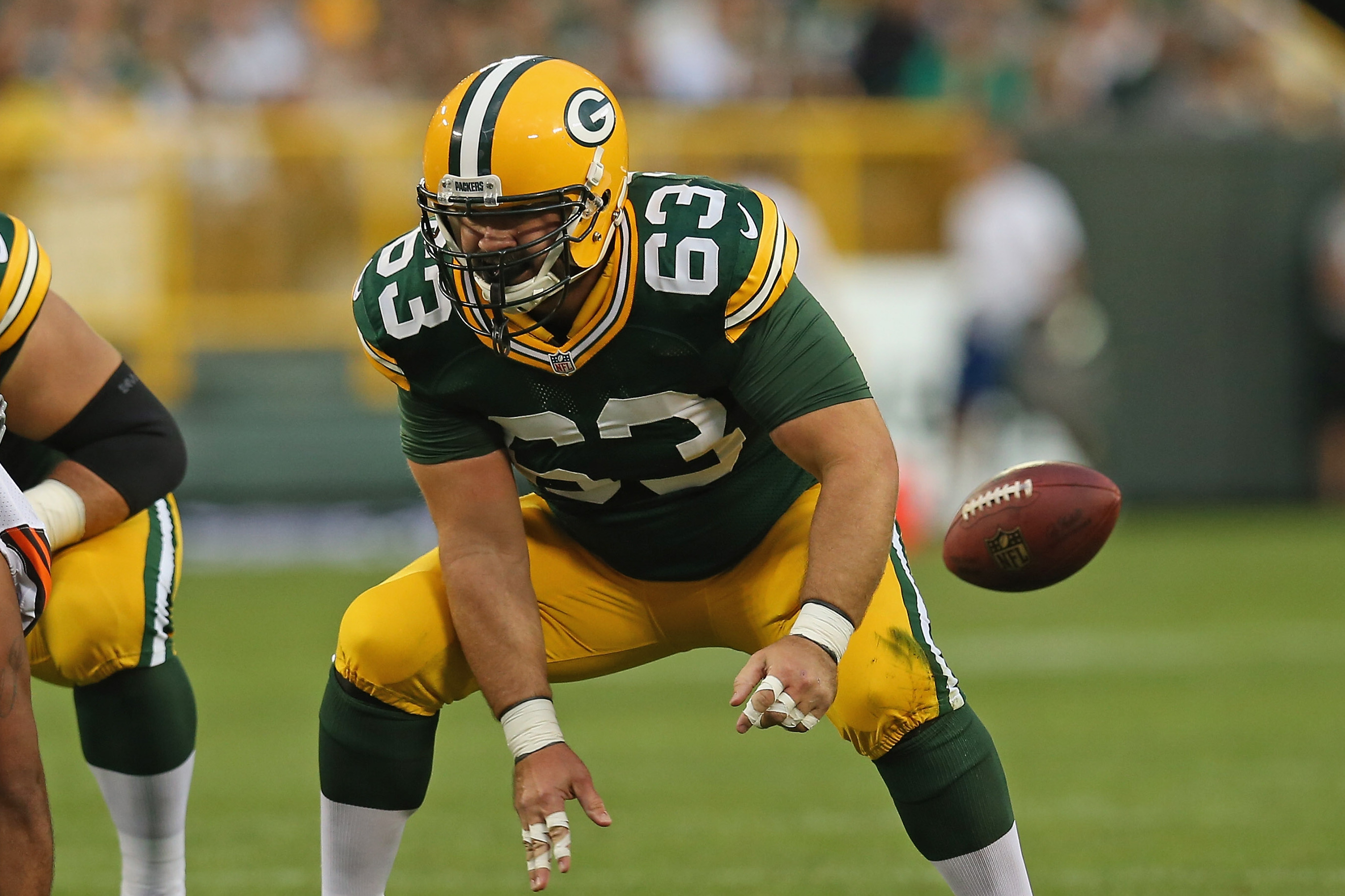 Indianapolis Colts center Jeff Saturday (63) works out before