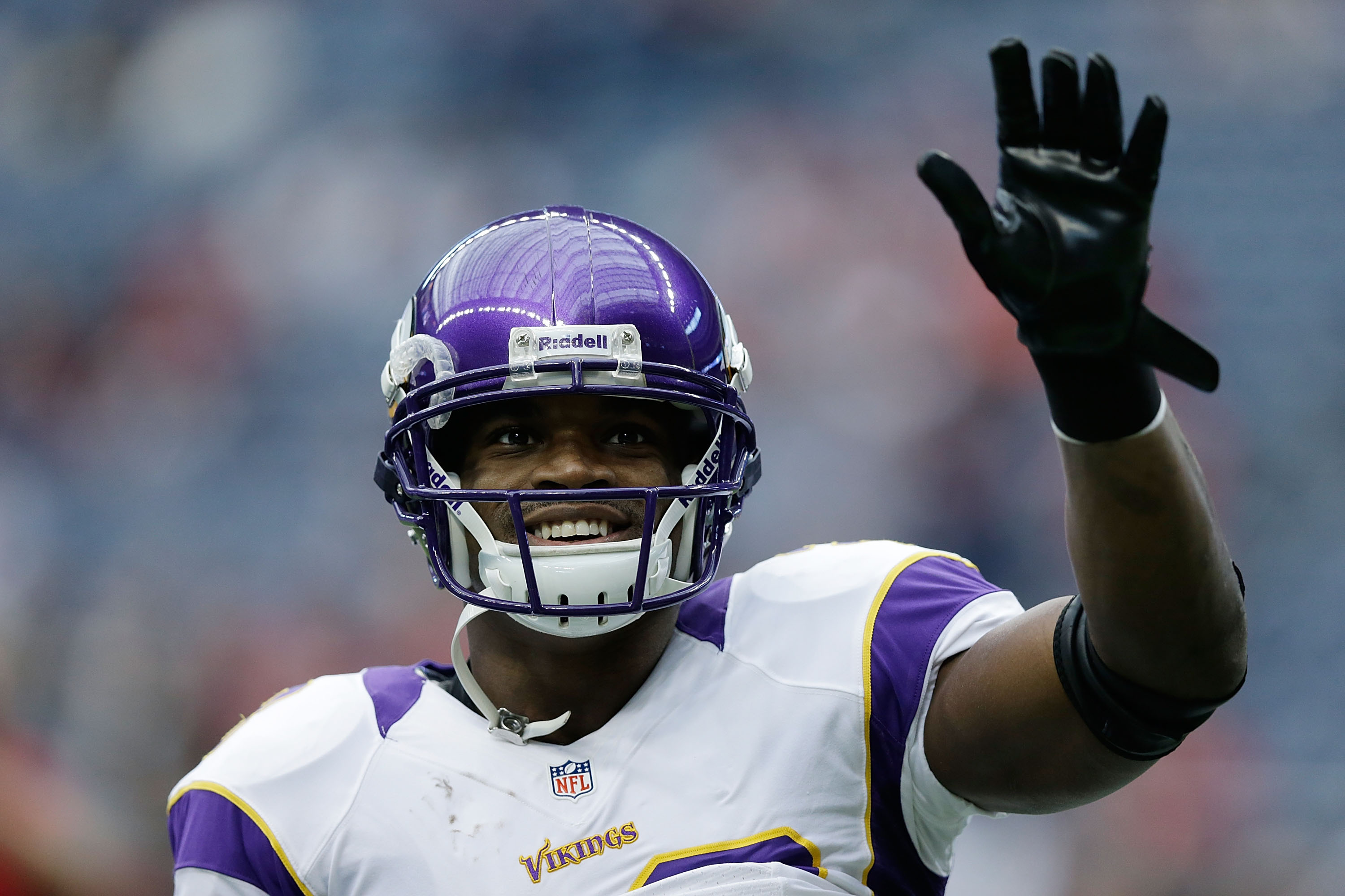 NFL MVP: Vikings Running Back Adrian Peterson Wins 2012 MVP Award