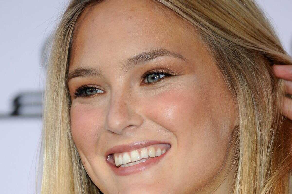 Super Bowl Commercials 2013 Bar Refaeli Stars In Shocking Go Daddy Ad Bleacher Report Latest News Videos And Highlights