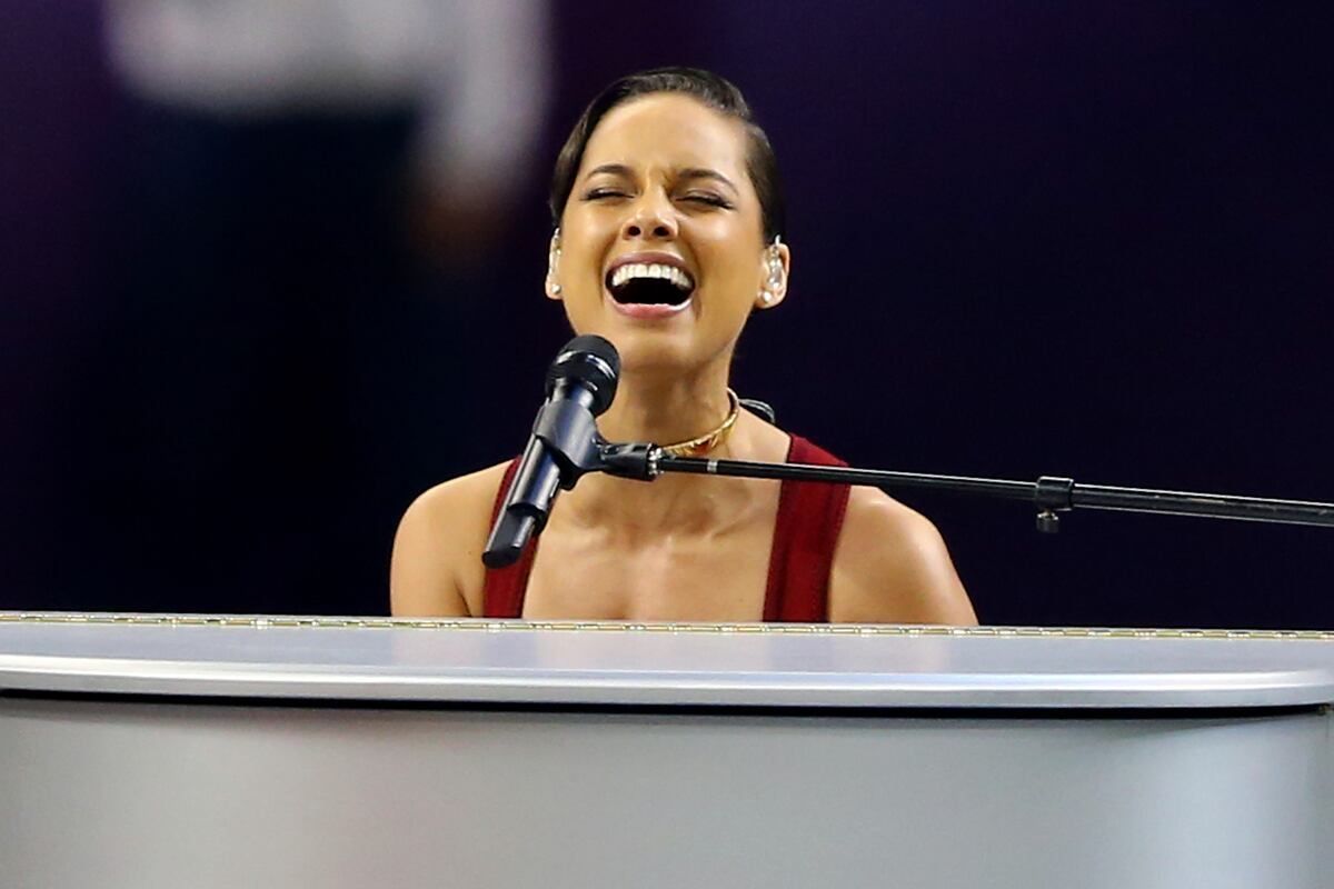 Super Bowl National Anthem 2013: Alicia Keys' Rendition Among Best Ever 