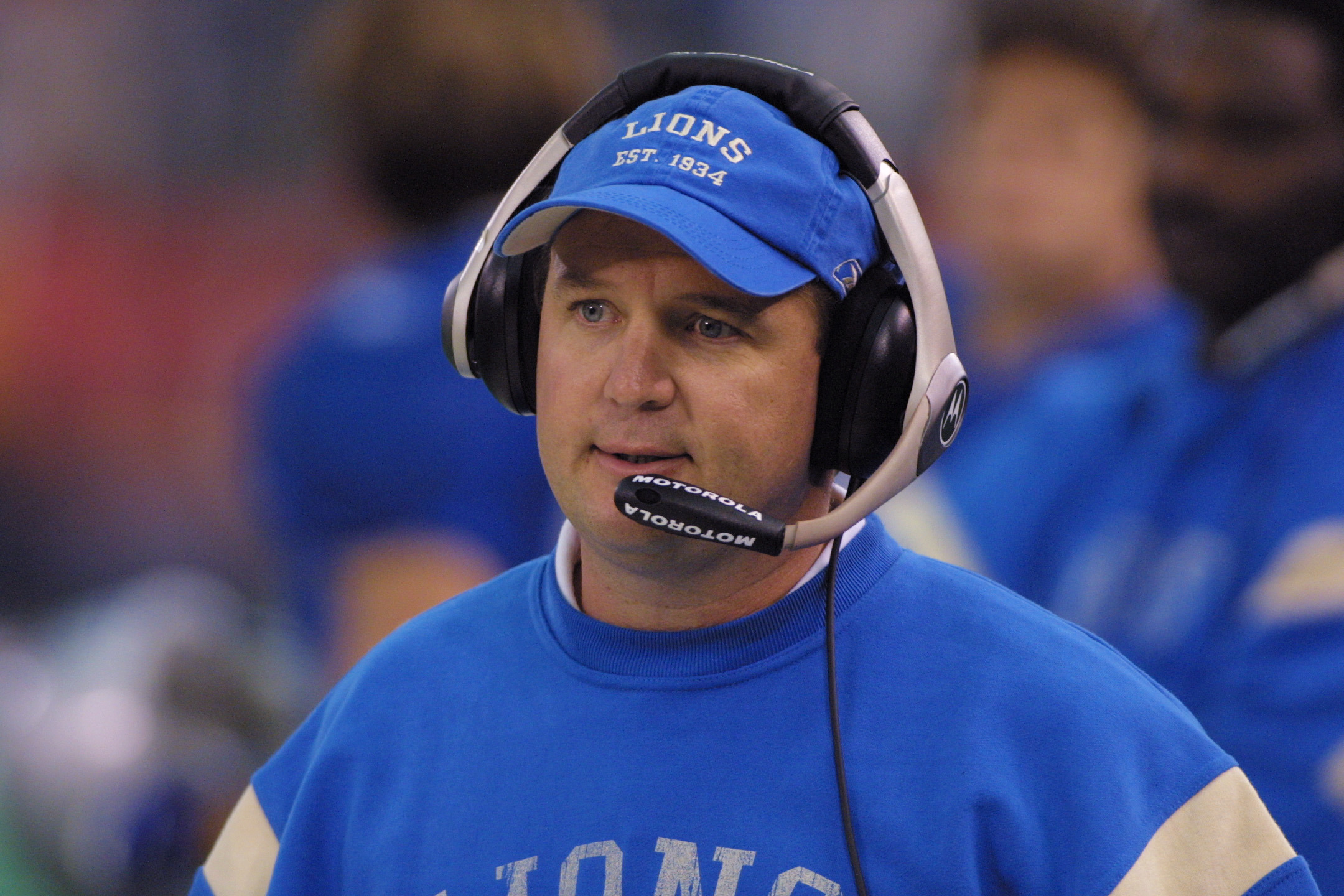 NY Jets head coach wears West Hartford's Hall High shirt