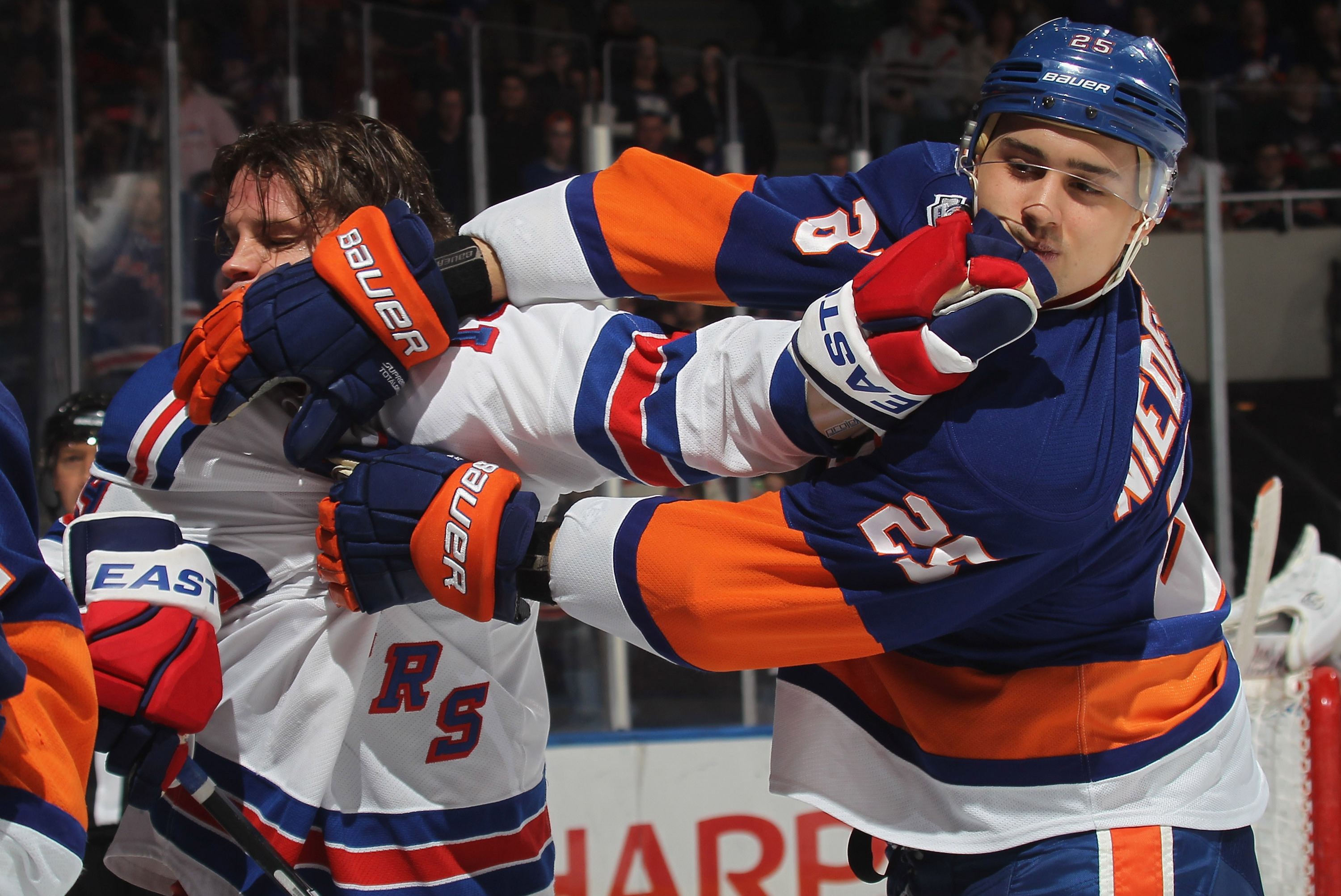 How Does A Couple Handle The Rangers-Islanders Rivalry? 