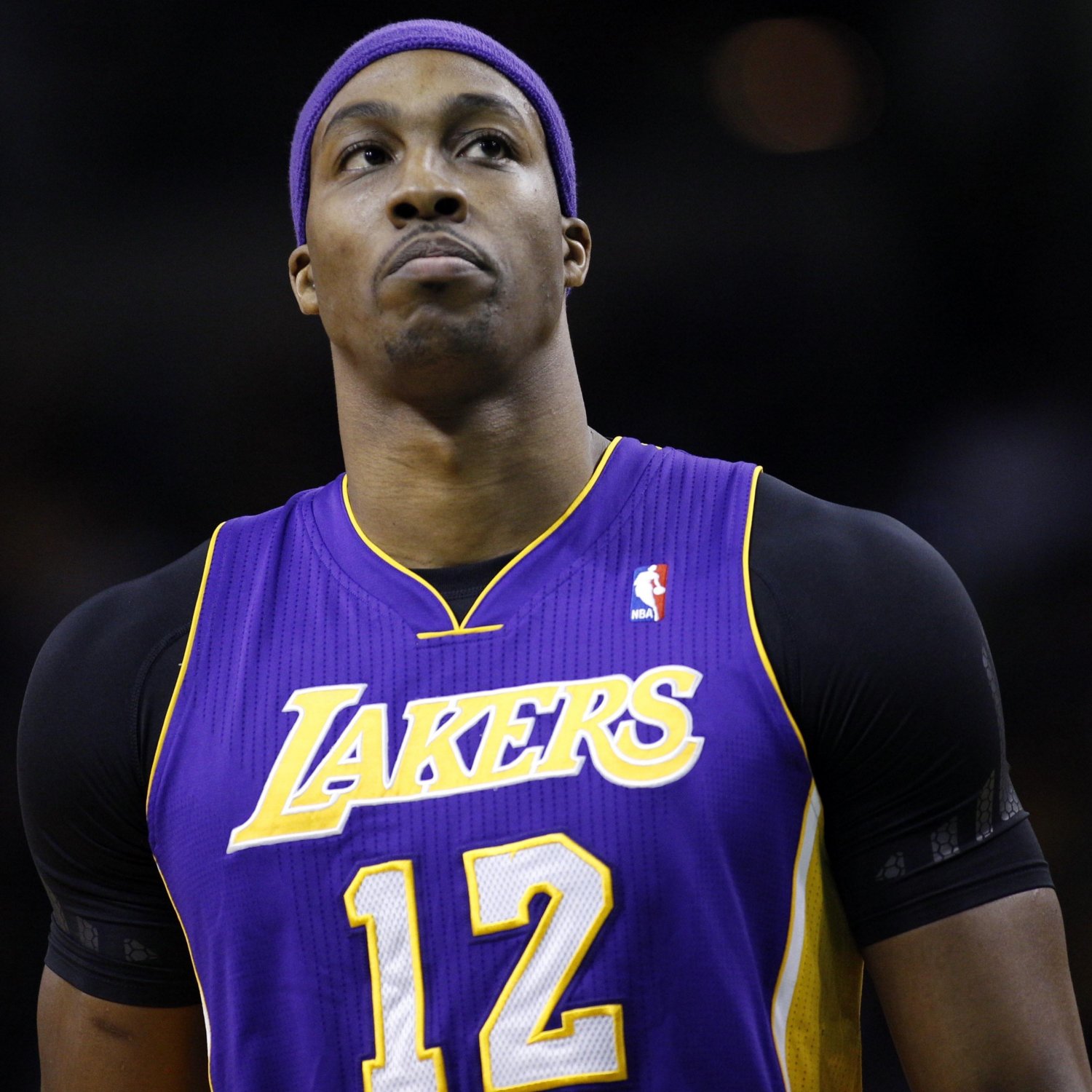 Dwight Howard Shoulder - Dwight Howard aggravated shoulder strain, will have MRI ... : Los angeles lakers star dwight howard has been cleared to play by shoulder specialist dr.