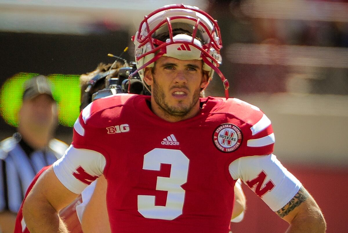 Nebraska Football 5 Things Taylor Martinez Can Learn from Colin