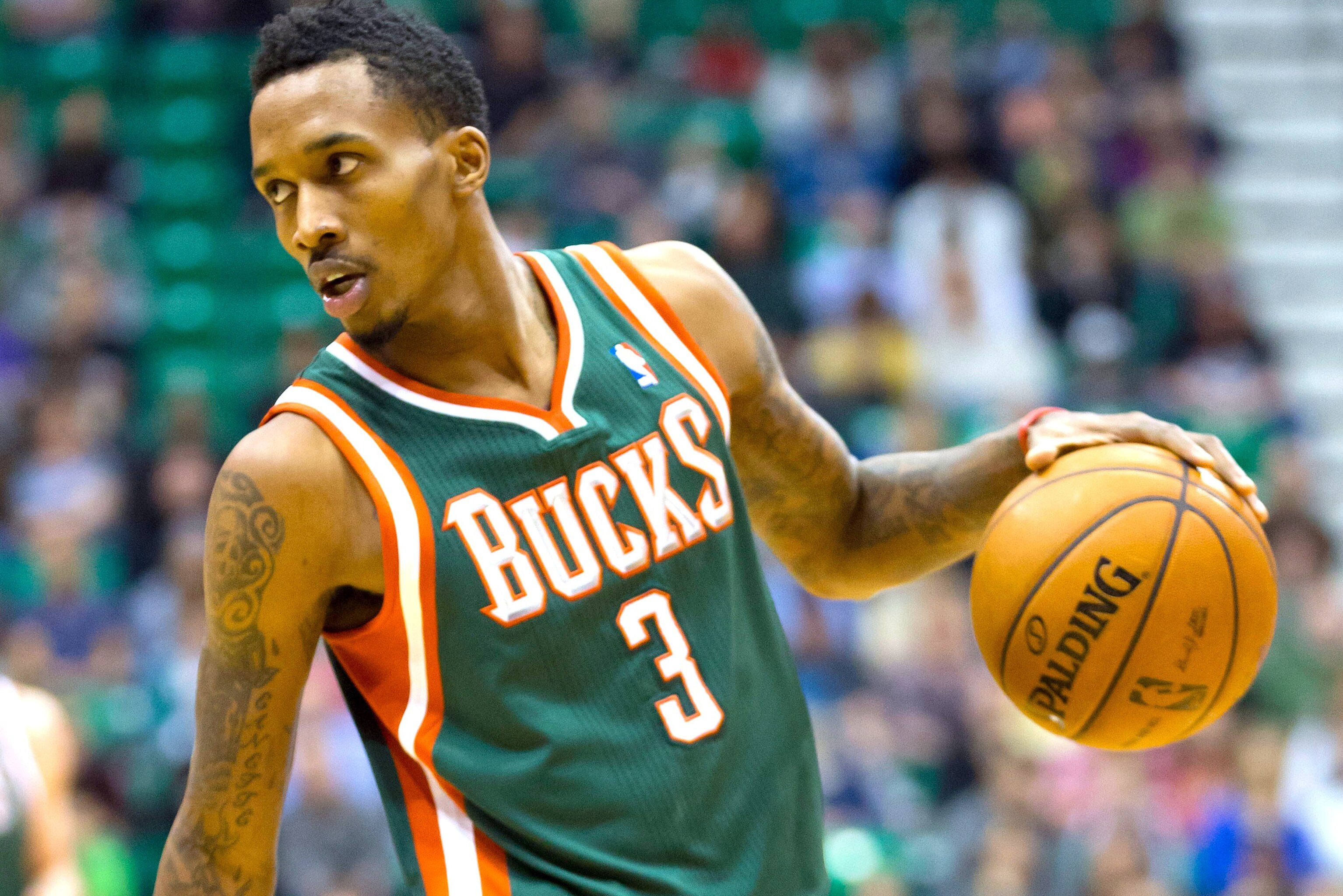 Brandon Jennings on X: Milwaukee Forever!!!!!!!!!!! 🦴🩸🙏🏾 #bucksin6🦌   / X