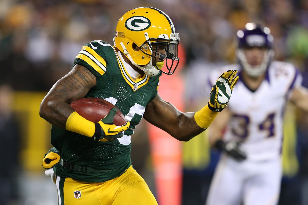 Latest Salary Cap Breakdown for the Green Bay Packers News, Scores