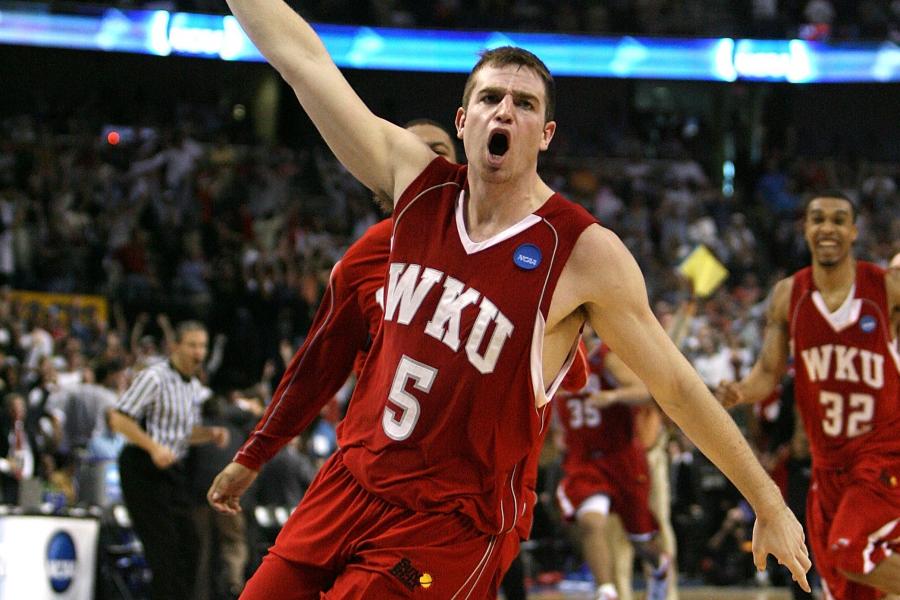 The 9 longest game-winning buzzer beaters in March Madness history