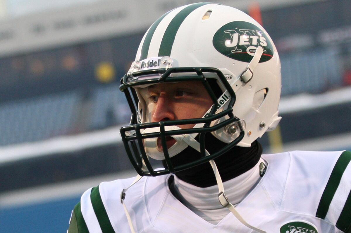 Tim Tebow: Jets Must Strongly Consider Keeping Polarizing QB for 2013 Season | Bleacher Report ...