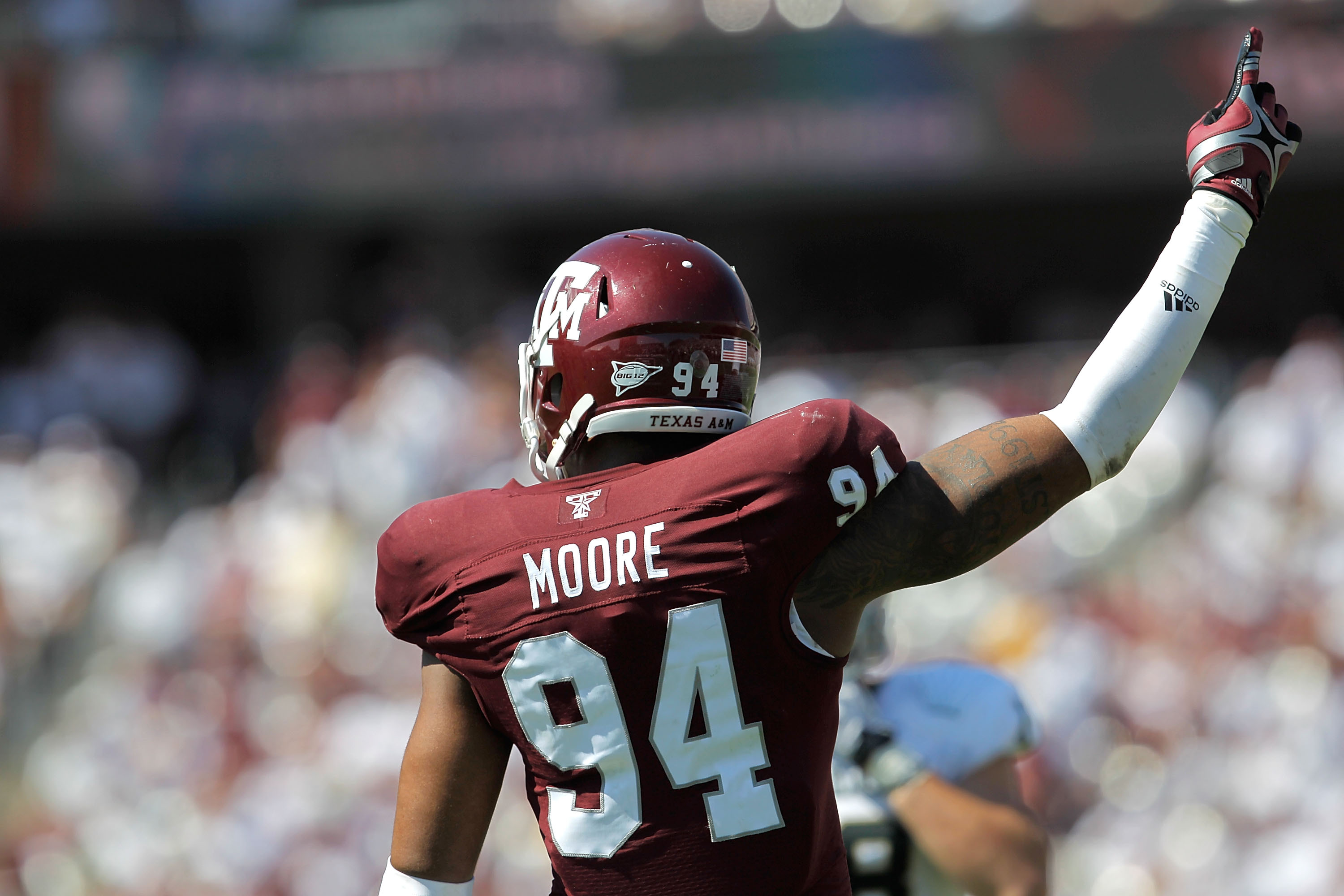 Former Texas A&M star Damontre Moore struggles through NFL combine – The  Denver Post