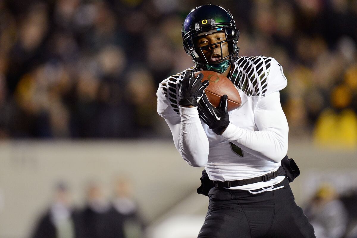 Oregon Football Predicting Who Will Be Named Ducks Captains In 2013 