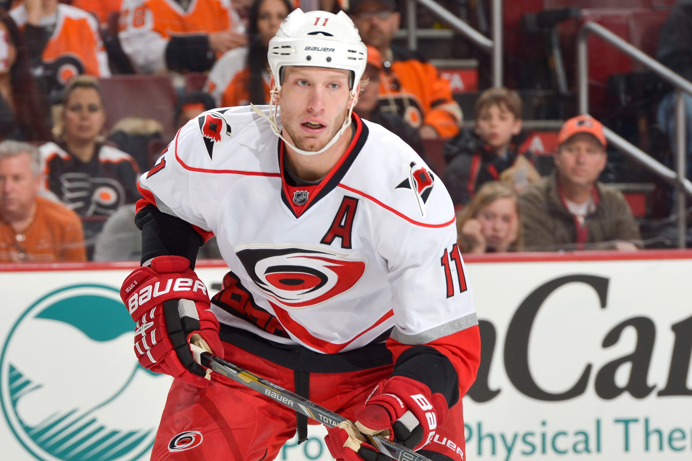 NHL: Carolina Hurricanes re-sign captain Jordan Staal to a 4-year